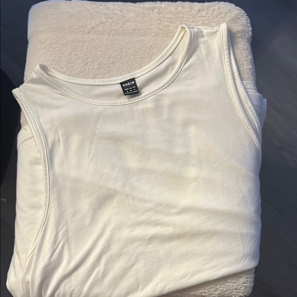 size small
wore once 
very soft 
no tags